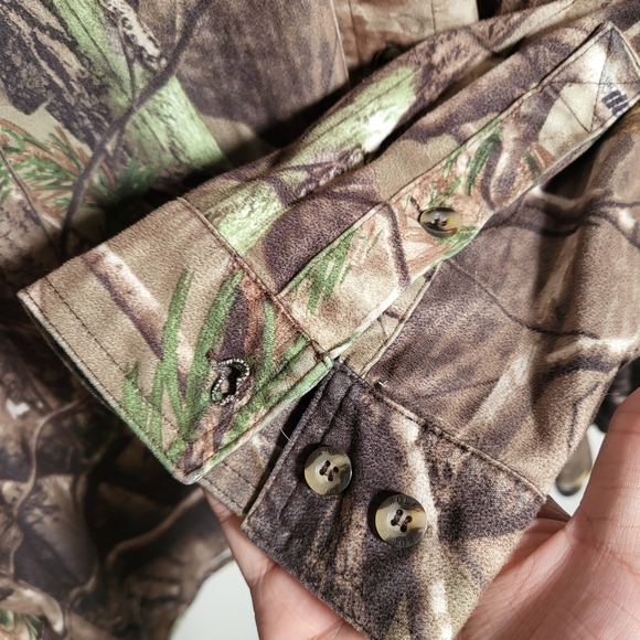 👕🌶 Rocky Real Tree Camo Longsleeve Button Up Shirt - Picture 4 of 6